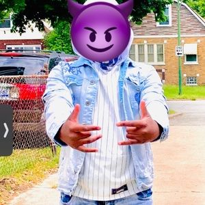 Meet your Posher, Dionte